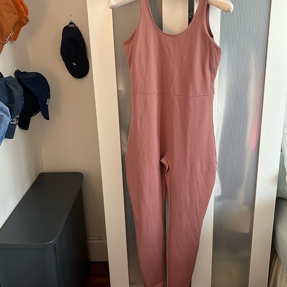 Girlfriend Collective Dusty Rose Scoop Sleeveless Unitard Jumpsuit Sz XL - Picture 1 of 10